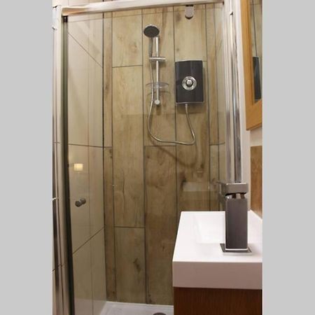 Peaceful & Central Self Contained 1 Bedroom House 글라스턴버리 외부 사진